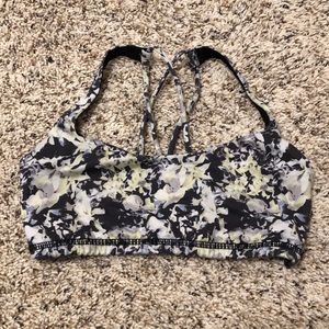 Lulu lemon bra size 4!